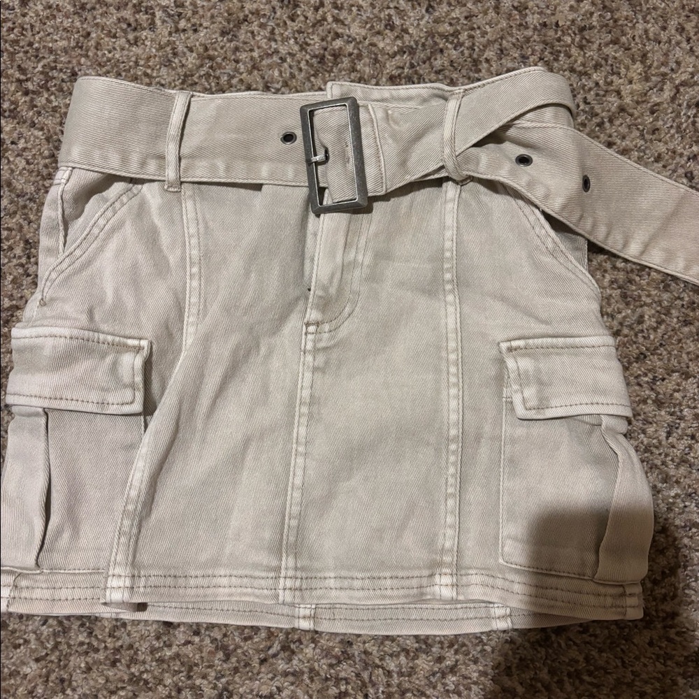 NWT Cream cargo skirt